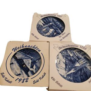 Weihnachten Christmas Holiday Blue and White Plates 1987, 1988 Lot of 3 Vintage